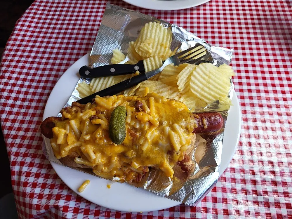 Mac & Cheese Dog with Chili & Bacon